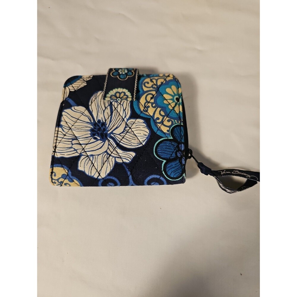 Vera Bradley Wallet Blue Floral Design 4”by 4”